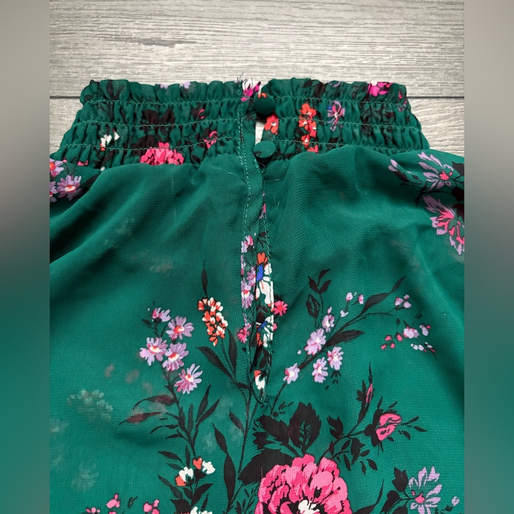 Torrid Womens Green Floral Print Sheer Long Sleeve Blouse Size 1 (14/16)(1X) - Picture 5 of 10